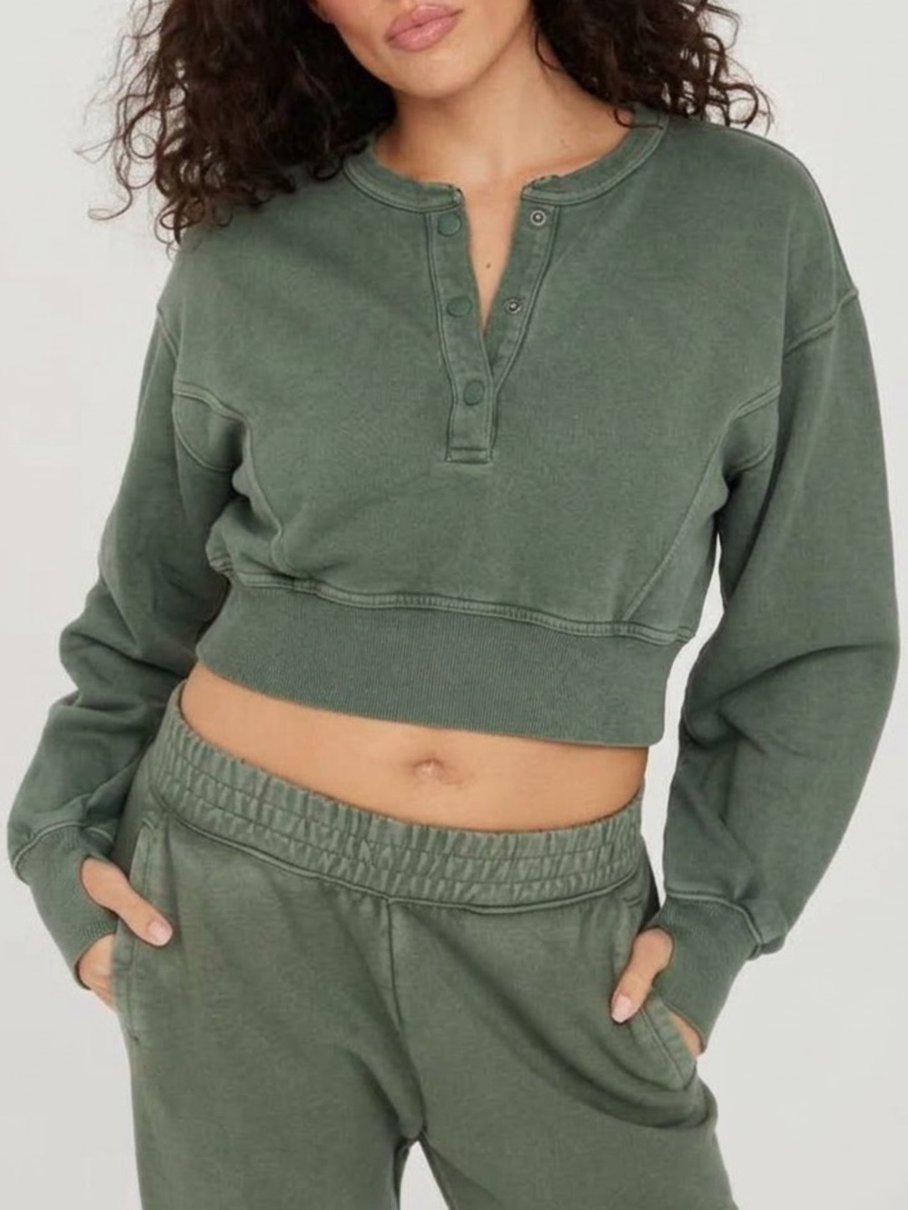 Aerie Offline Henley Cropped Sweatshirt Size XS Army Dark Olive Green Relaxed